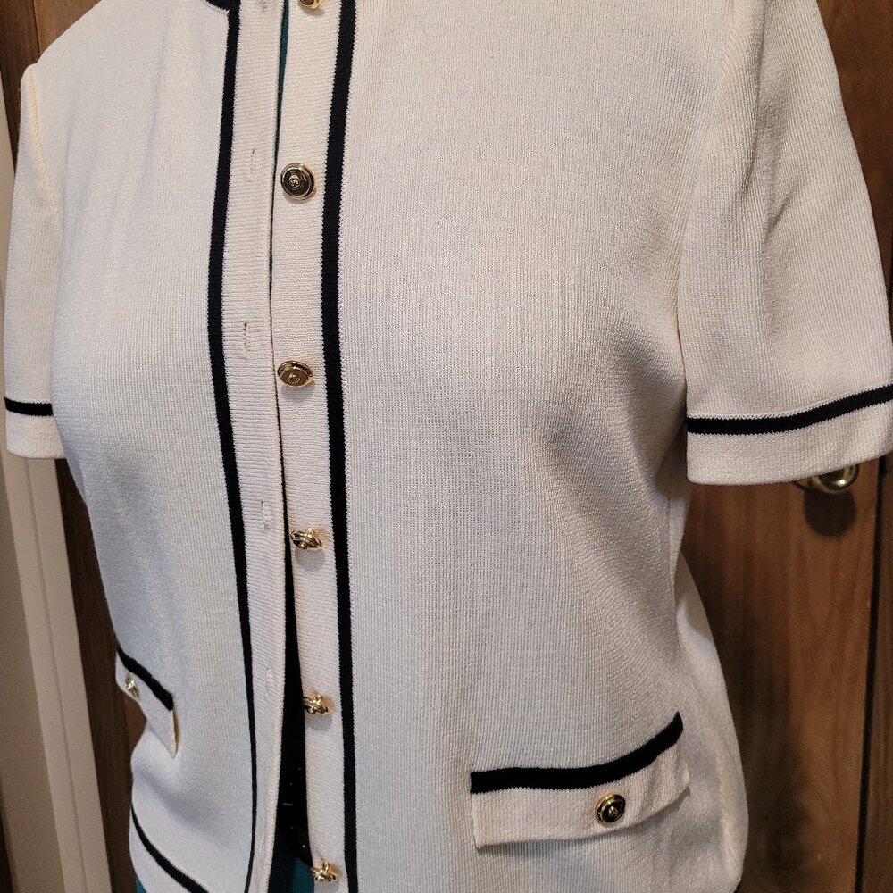 St.John By Marie Gray Collection Santana Knit Cream with Navy Trim Size 6 Jacket
